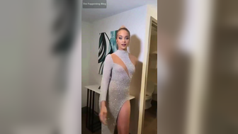 Gorgeous HD Jasmine Sanders Looks Sexy In A See-Through Dress At The 2021 Sports Illustrated Awards 16 Photos  Tape