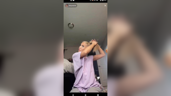 Lizzy Wurst Nipple Slip TikTok Livestream Videos Leaked