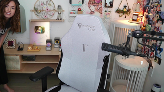 Pokimane Thot Legs Got Captured Twitch Stream Leaked Video