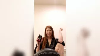 Ginger ASMR Riding Vibrator Cowgirl onlyfans Video