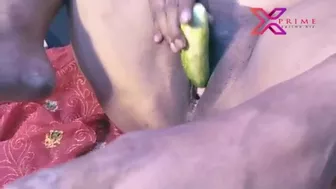 Indian Desi Pornstar Puts Cucumber In Bhosdi
 Indian Video