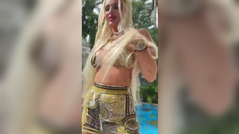 Bella Thorne Cute Bikini Babe Chatting Near Pool Onlyfans Leaked Video