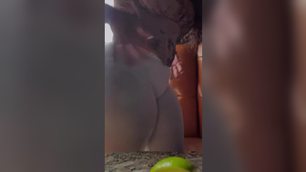 African Babe Shows Her Big Booty Cheeks On Cam Leaked Video