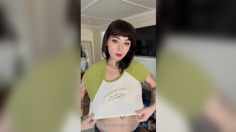 Moonbabyx44 Sexy Chick Try On haul Onlyfans Leaked Video