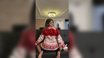 Pretty Hot Big Booty Babe Shaking Her Big Bum While Dancing Tiktok Video