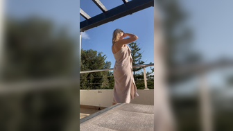 Astridwett Horny Busty Babe Take Off Towel And Revealing Her Big Booty Cheeks And Curvy Tits Onlyfans Video
