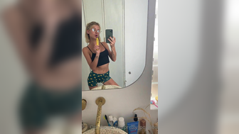 Pretty_potatoo Slim Baby Teasing Infront Of Mirror OnlyFans Video