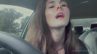 Rapunzel1333 Horny Bitch Teasing Her Fans OnlyFans Video