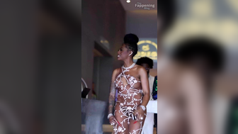 Top Jess Hilarious Flashes Her Nude Boobs at the 2023 BET Awards (5 Photos + Video)