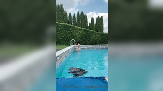 Madalina Loana Filip Nude Pussy Pool Masturbation Onlyfans Video Leaked