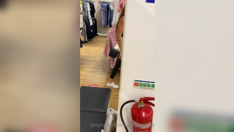 Lvalentinawild Big tit Hungarian Hottie Banged In the Changing Room Onlyfans Video