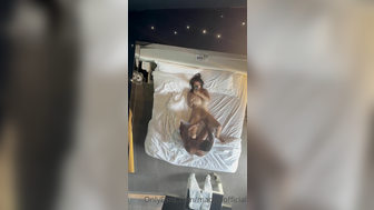 Madygiofficial Thick Babe Gets Fingered And Massaged OnlyFans Video