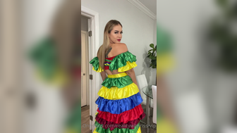 Realitywithriss.vip Sexy Blonde In a Hot Dress Dancing  Off To the Cam Onlyfans Video
