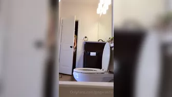 Ginger ASMR Maid Peeing Nude onlyfans Video