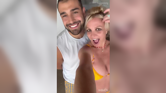 Top Britney Spears Sexy (22 Pics + Video)