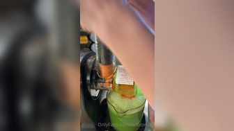Liviblondie Young Baby Making Food While Naked in Kitchen Onlyfans Video