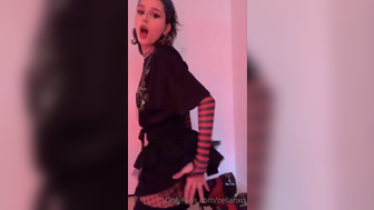 Zeliahxo Cute Sissy Love to Showing off Her Booty Cheeks While Wearing Cosplay Onlyfans Video