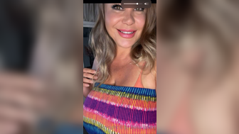 Bella Bodhi Taking Her Horny Big Boobs Out And Start Playing With Nipples Onlyfans Leaked Video